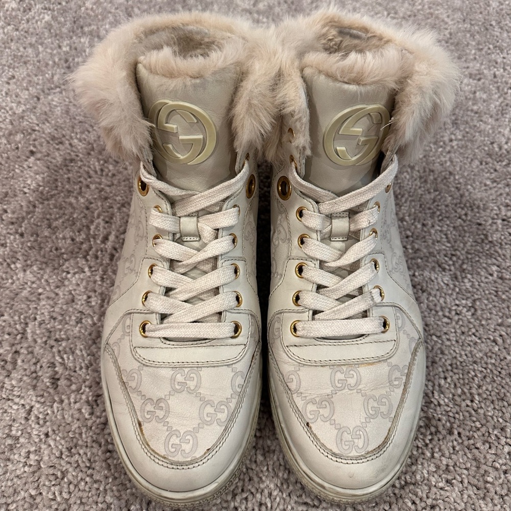 PRE-LOVED AUTHENTIC Gucci Women's Guccissima Cream Rabbit Fur-Accented Sneakers